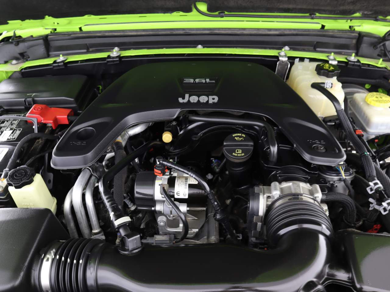 2021 Jeep Wrangler Unlimited Rubicon photo 2