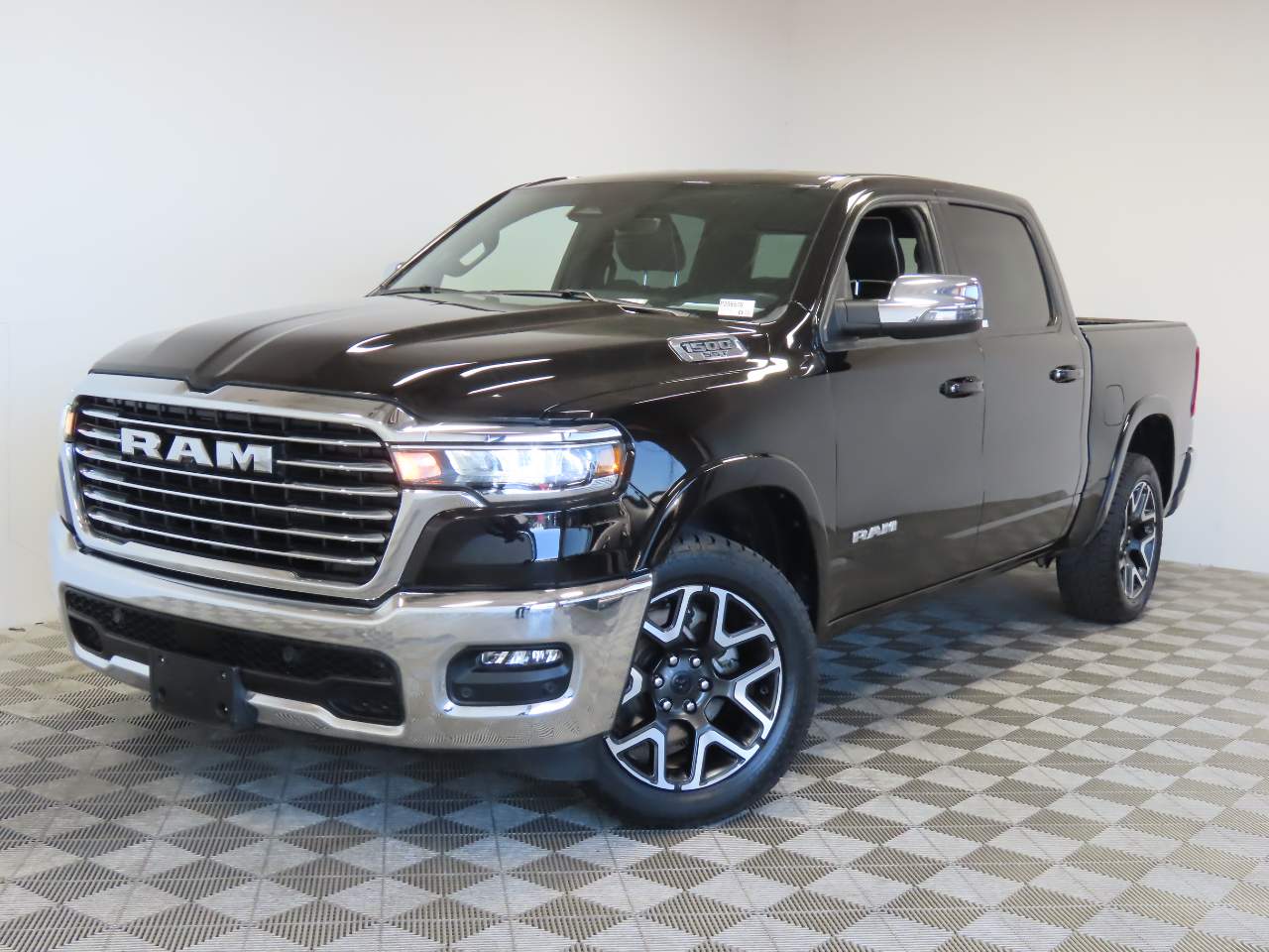 2025 Ram 1500 Laramie Crew Cab