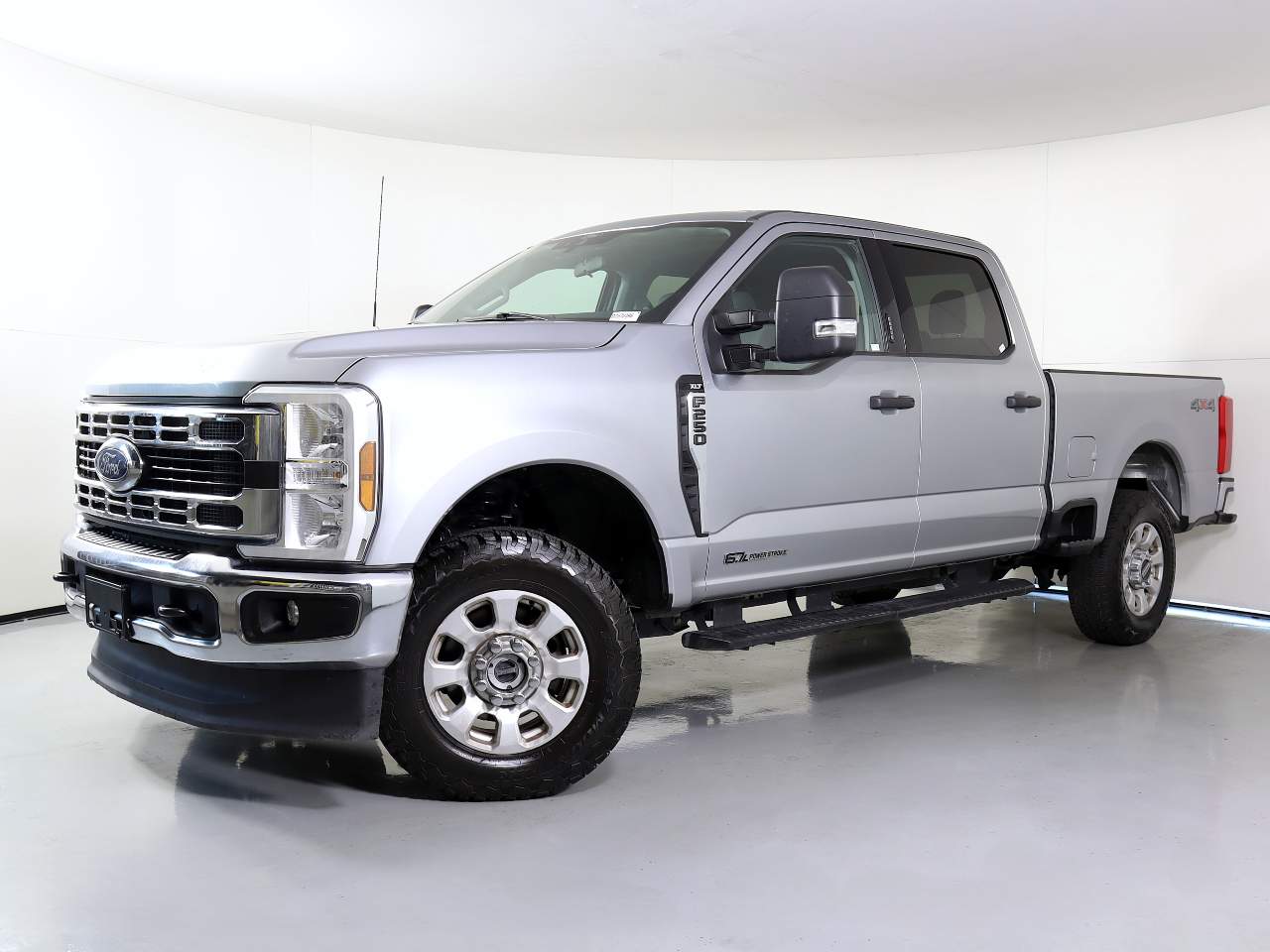 2024 Ford F-250 Super Duty XLT Crew Cab