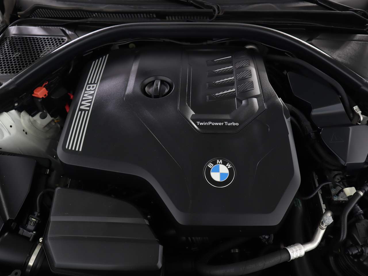 2024 BMW 3-Series 330i