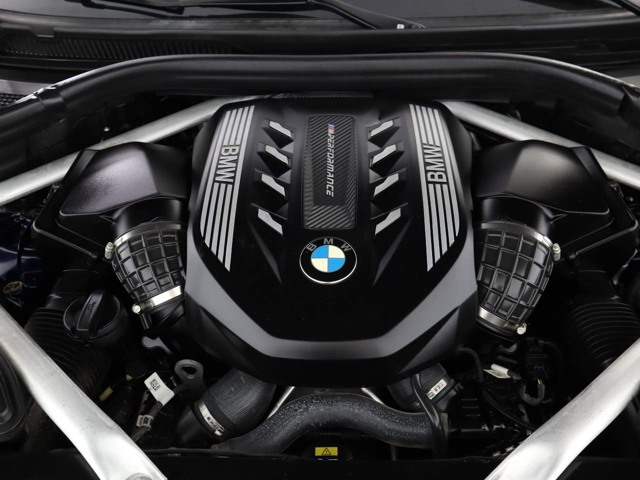 2023 BMW X5 M50i
