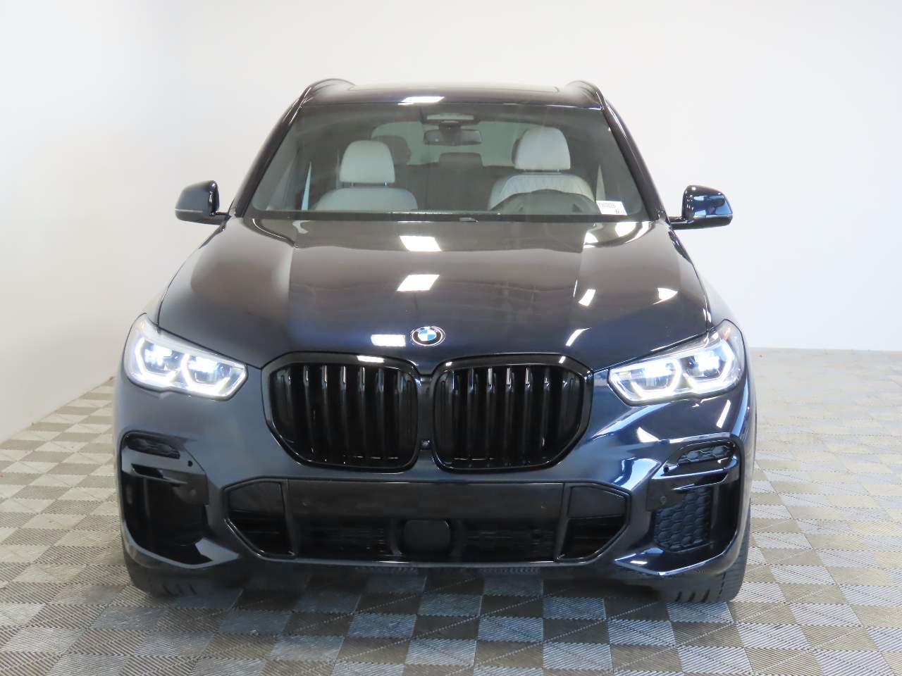 2023 BMW X5 M50i