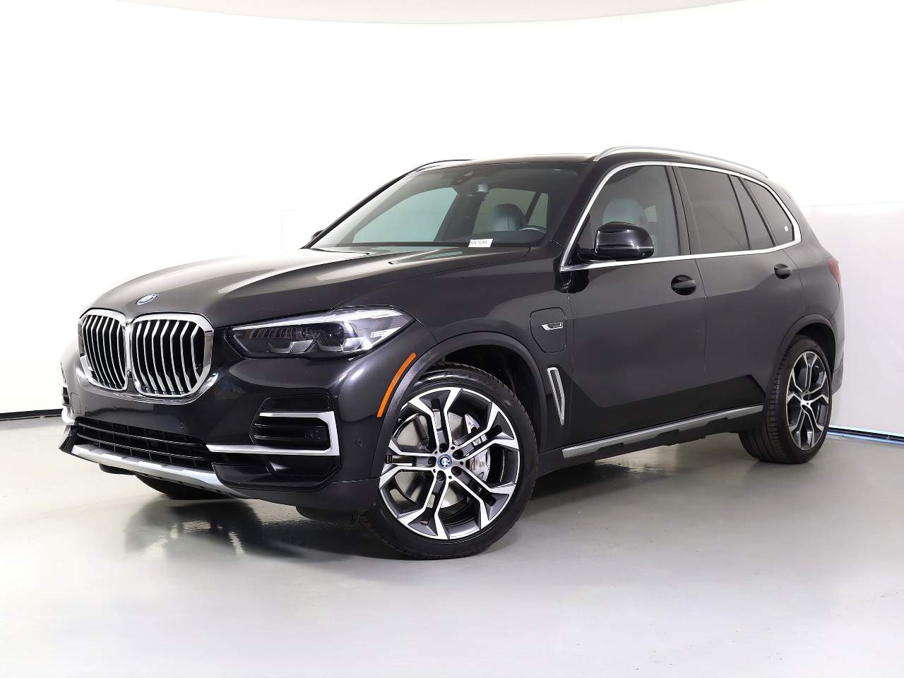 2023 BMW X5 xDrive45e