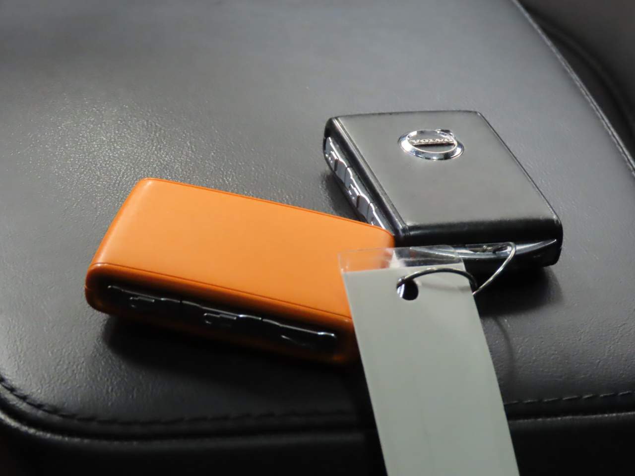 2023 Volvo S60 Recharge T8 Plus Black Edition