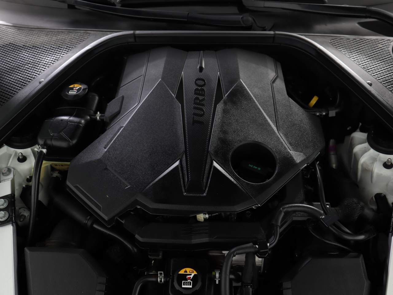 2023 Genesis G90 3.5T e-Supercharger