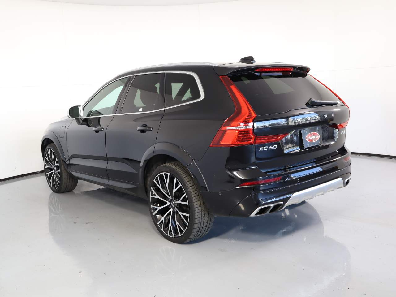 2019 Volvo XC60 T8 eAWD R-Design