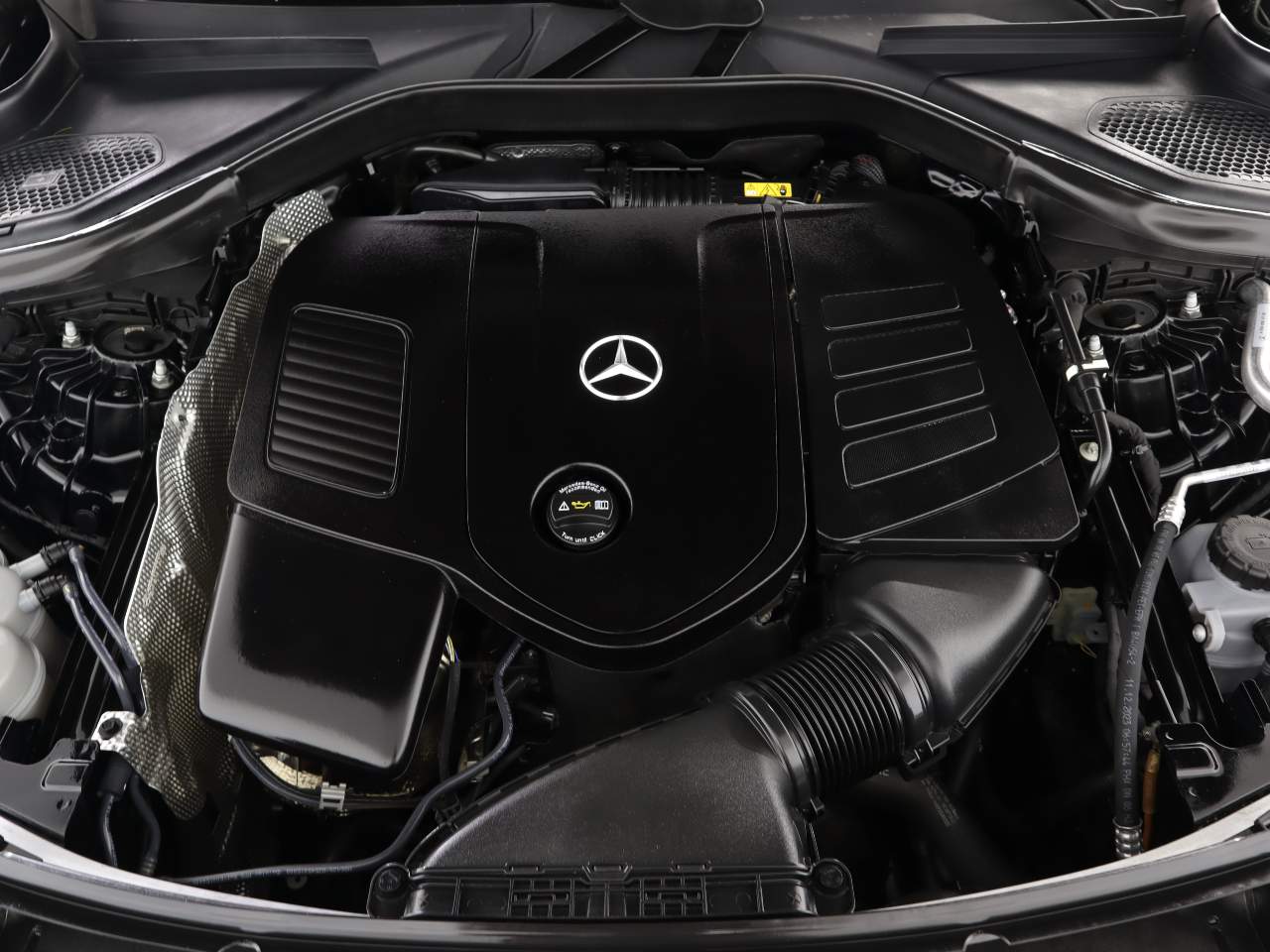 2024 Mercedes-Benz GLC 300