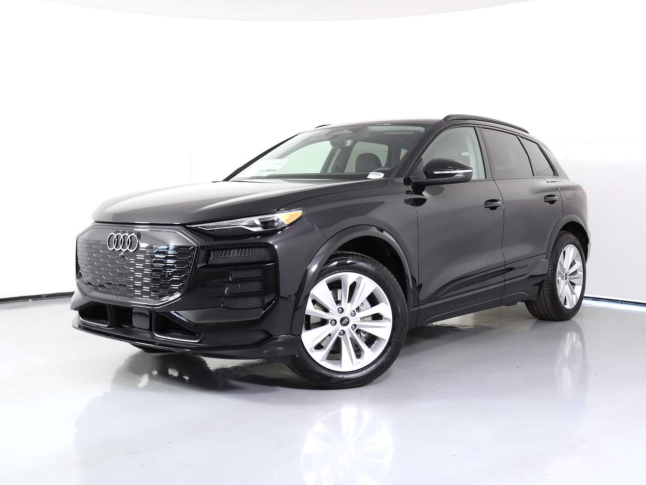 2025 Audi Q6 e-tron Premium