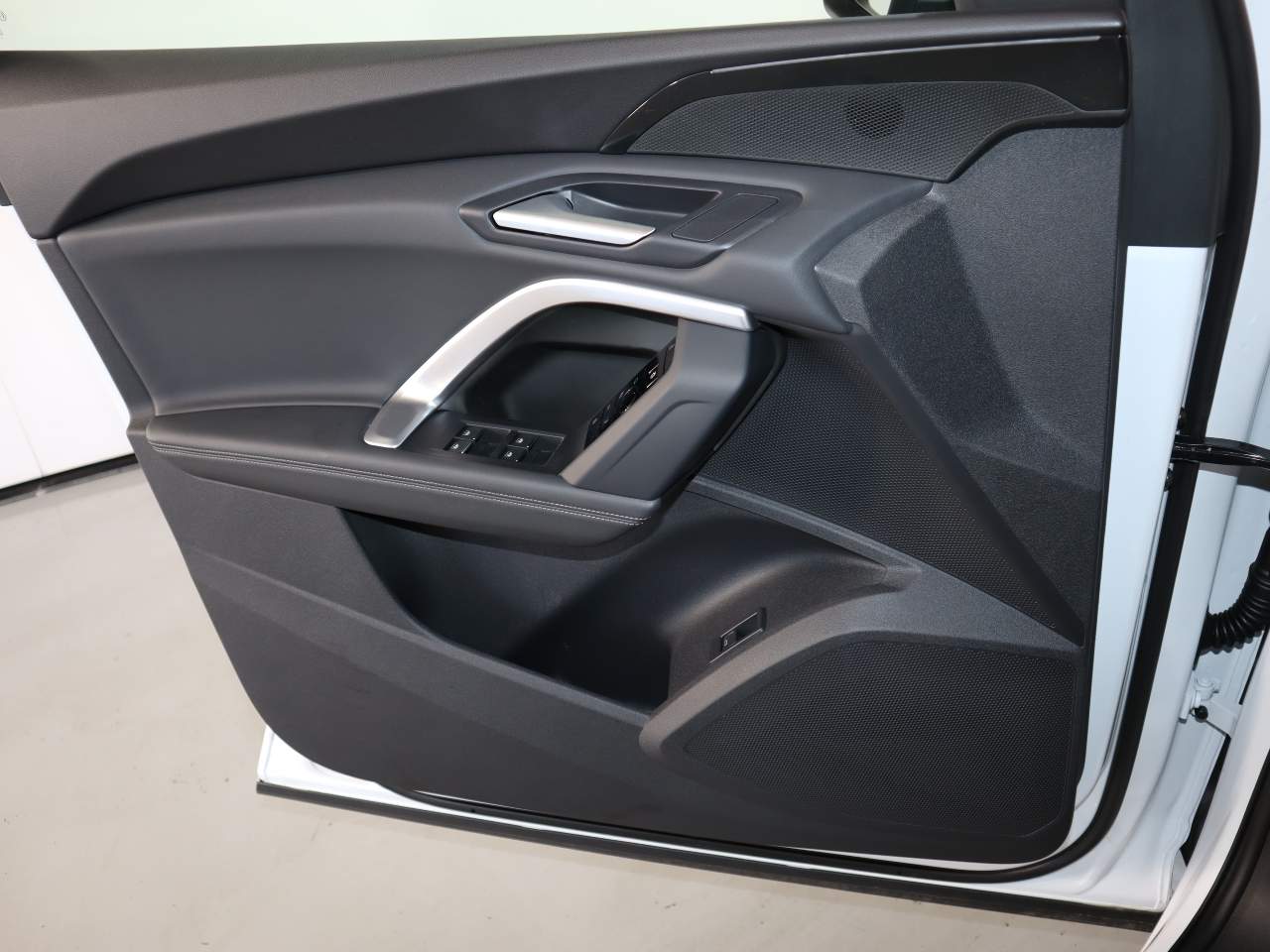 2025 Audi Q5 quattro Premium TFSI
