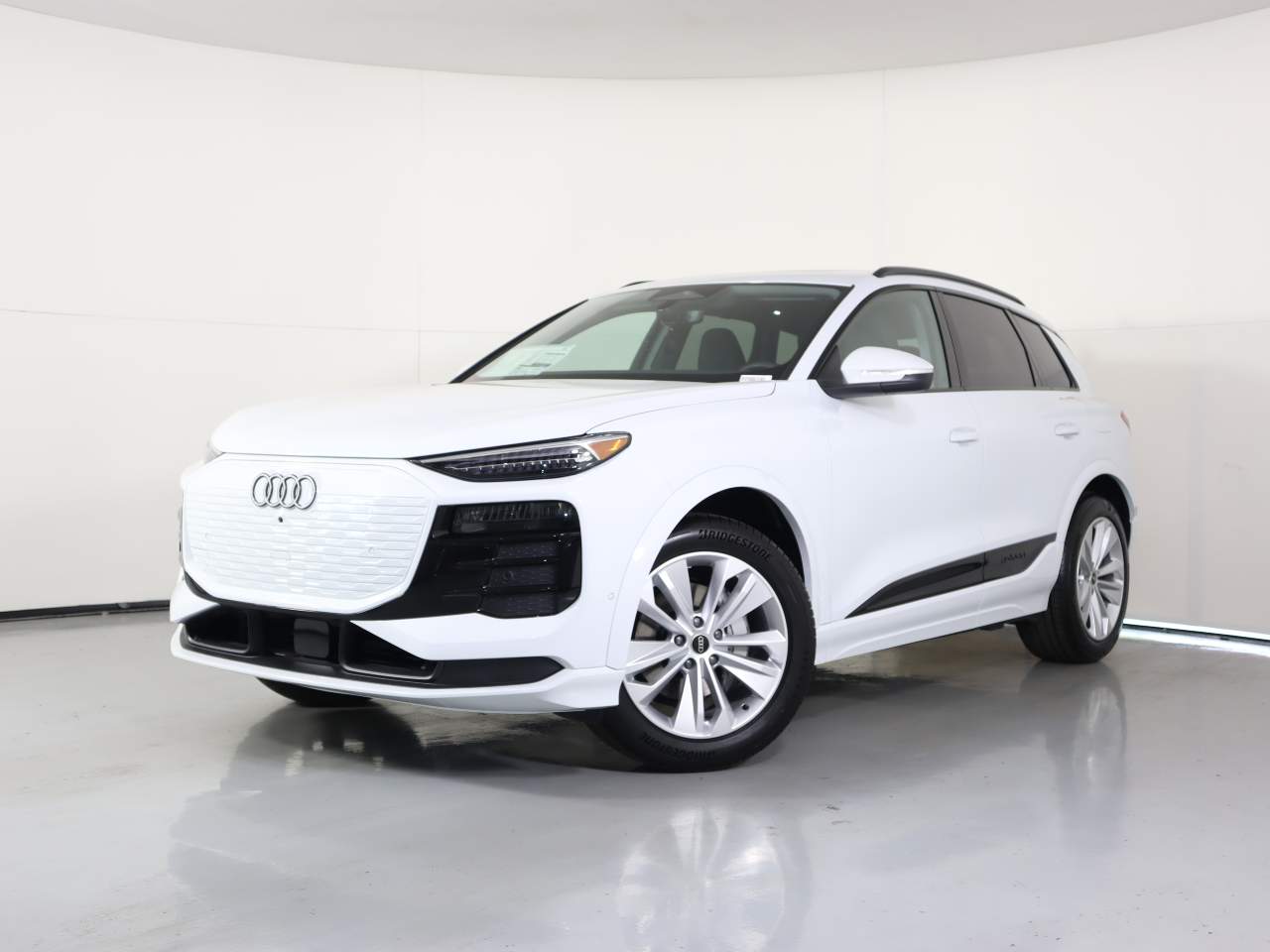 2025 Audi Q6 e-tron Premium Plus