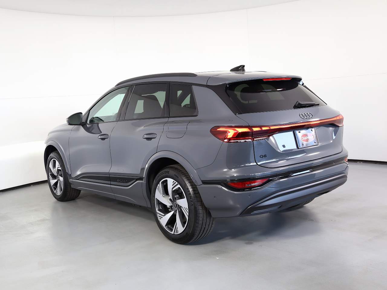 2025 Audi Q6 e-tron quattro Premium Plus