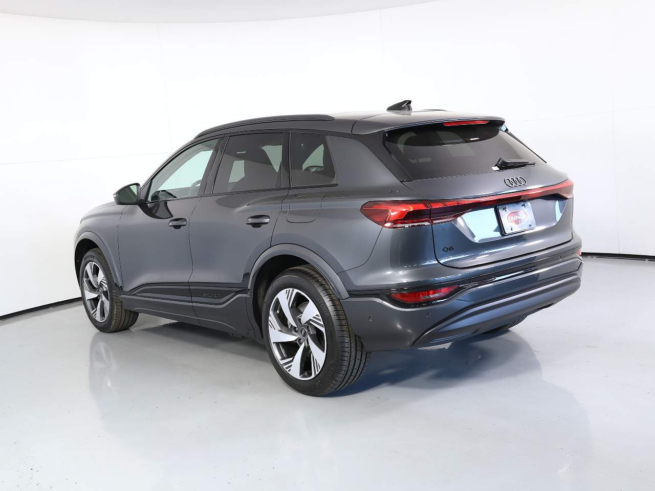 2025 Audi Q6 e-tron quattro Premium Plus
