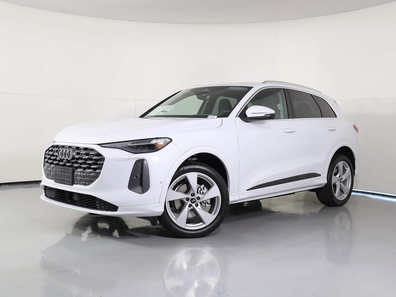 2025 Audi Q5 quattro Premium Plus TFSI