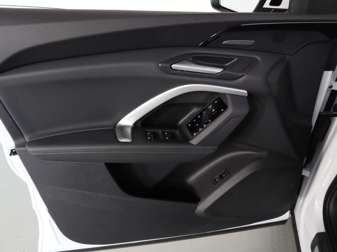 2025 Audi Q5 quattro Premium Plus TFSI