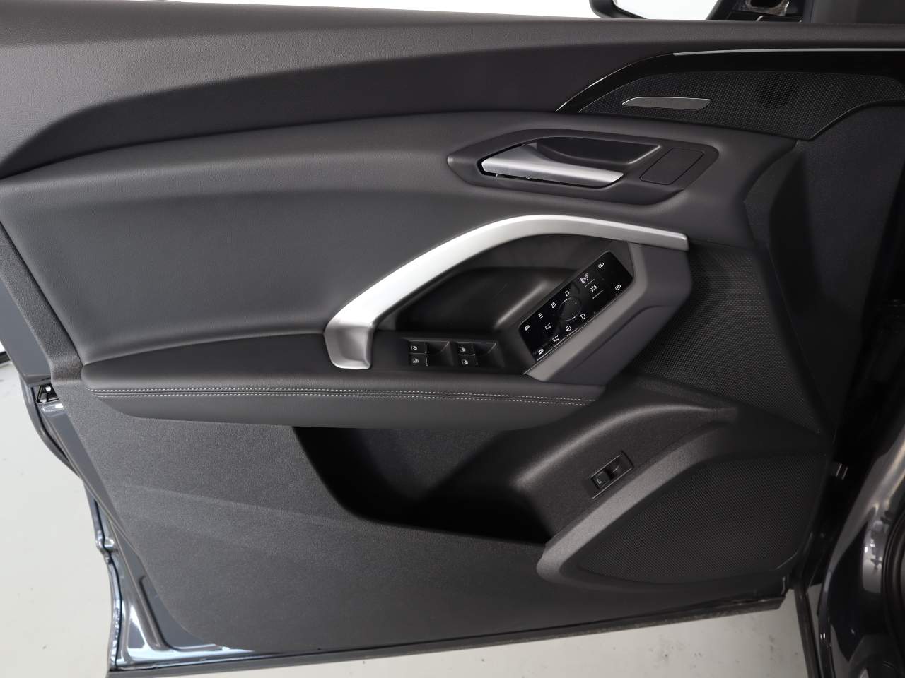 2025 Audi Q5 quattro Premium Plus TFSI