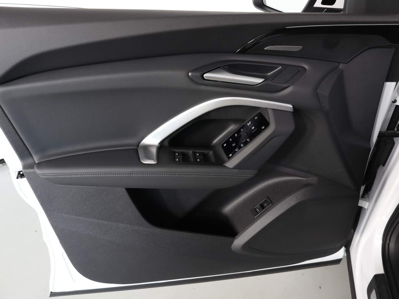 2025 Audi Q5 quattro Premium Plus TFSI