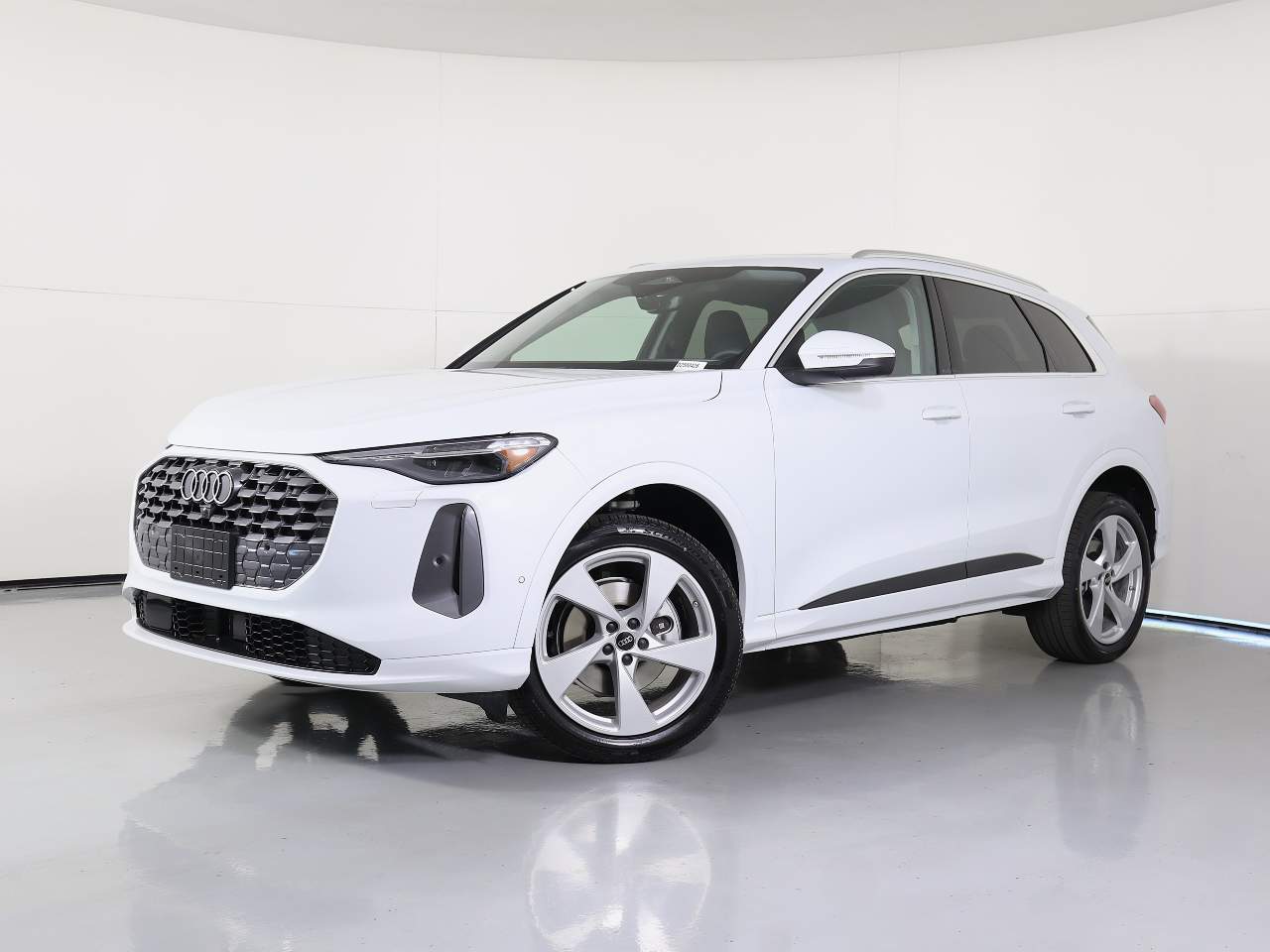 2025 Audi Q5 quattro Premium Plus TFSI