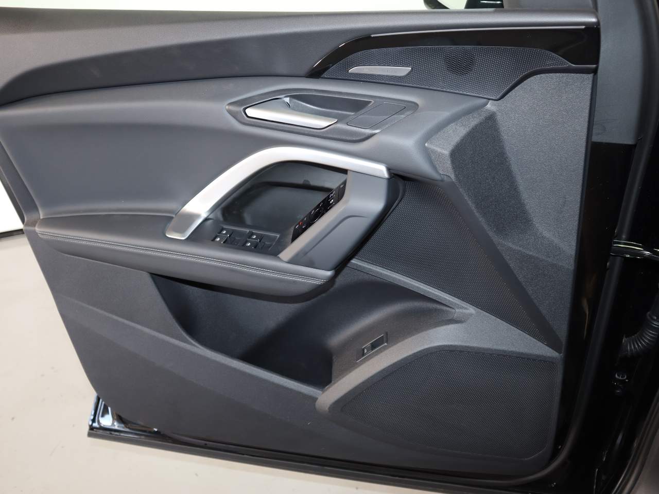 2025 Audi Q5 quattro Premium Plus TFSI