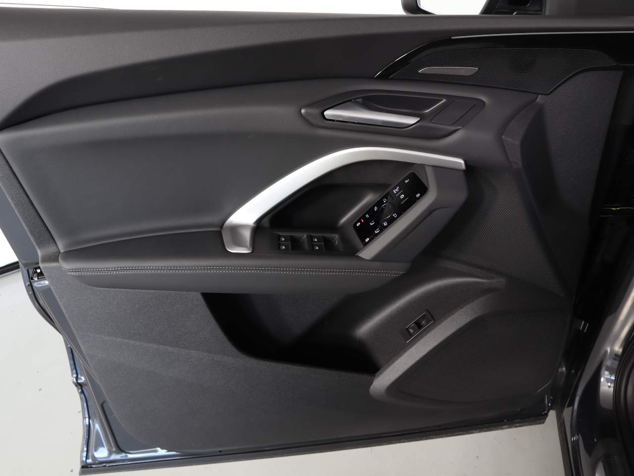 2025 Audi Q5 quattro Premium Plus TFSI