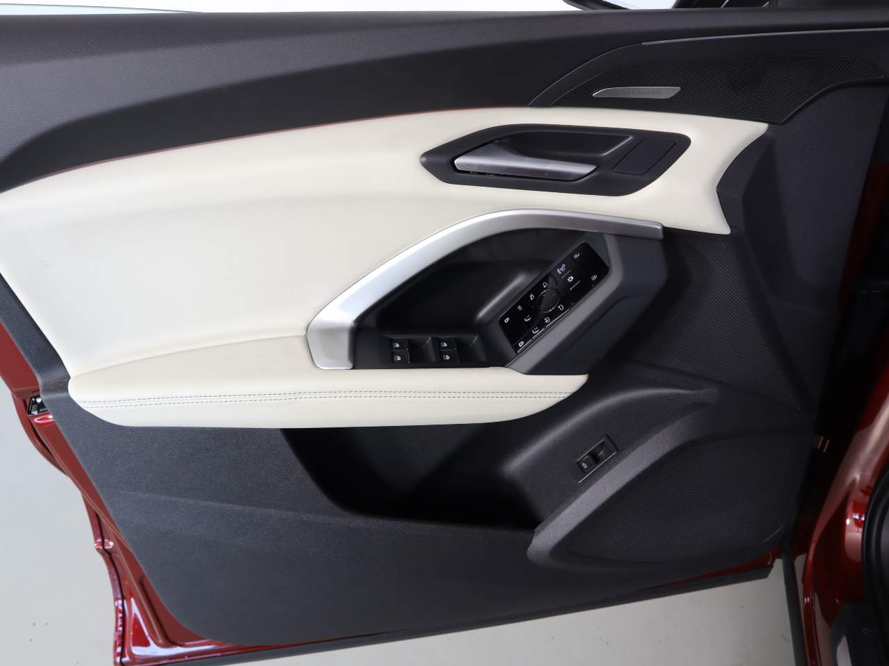 2026 Audi Q5 quattro Premium Plus TFSI