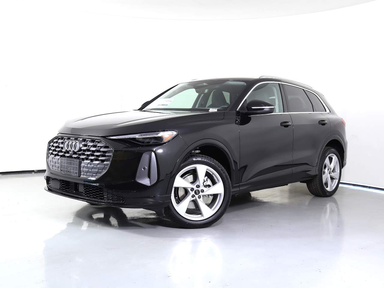 2025 Audi Q5 quattro Premium Plus TFSI