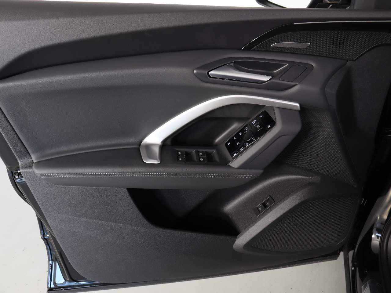 2025 Audi Q5 quattro Premium Plus TFSI