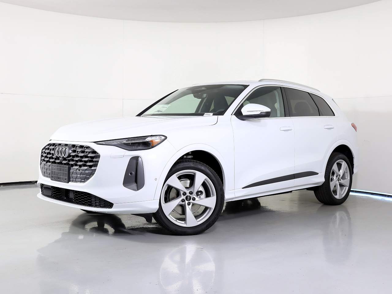 2025 Audi Q5 quattro Premium Plus TFSI