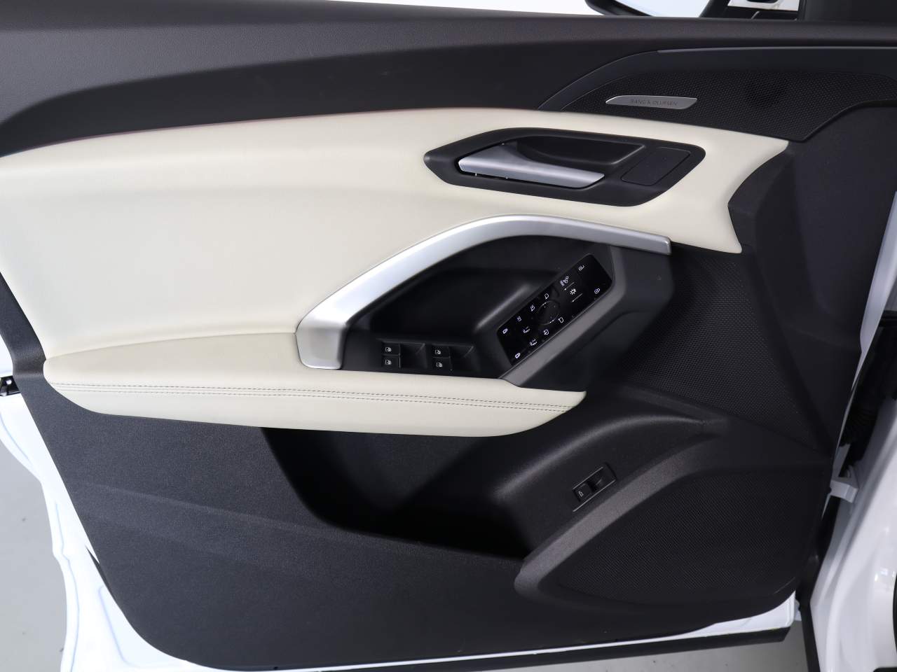 2026 Audi Q5 quattro Premium Plus TFSI