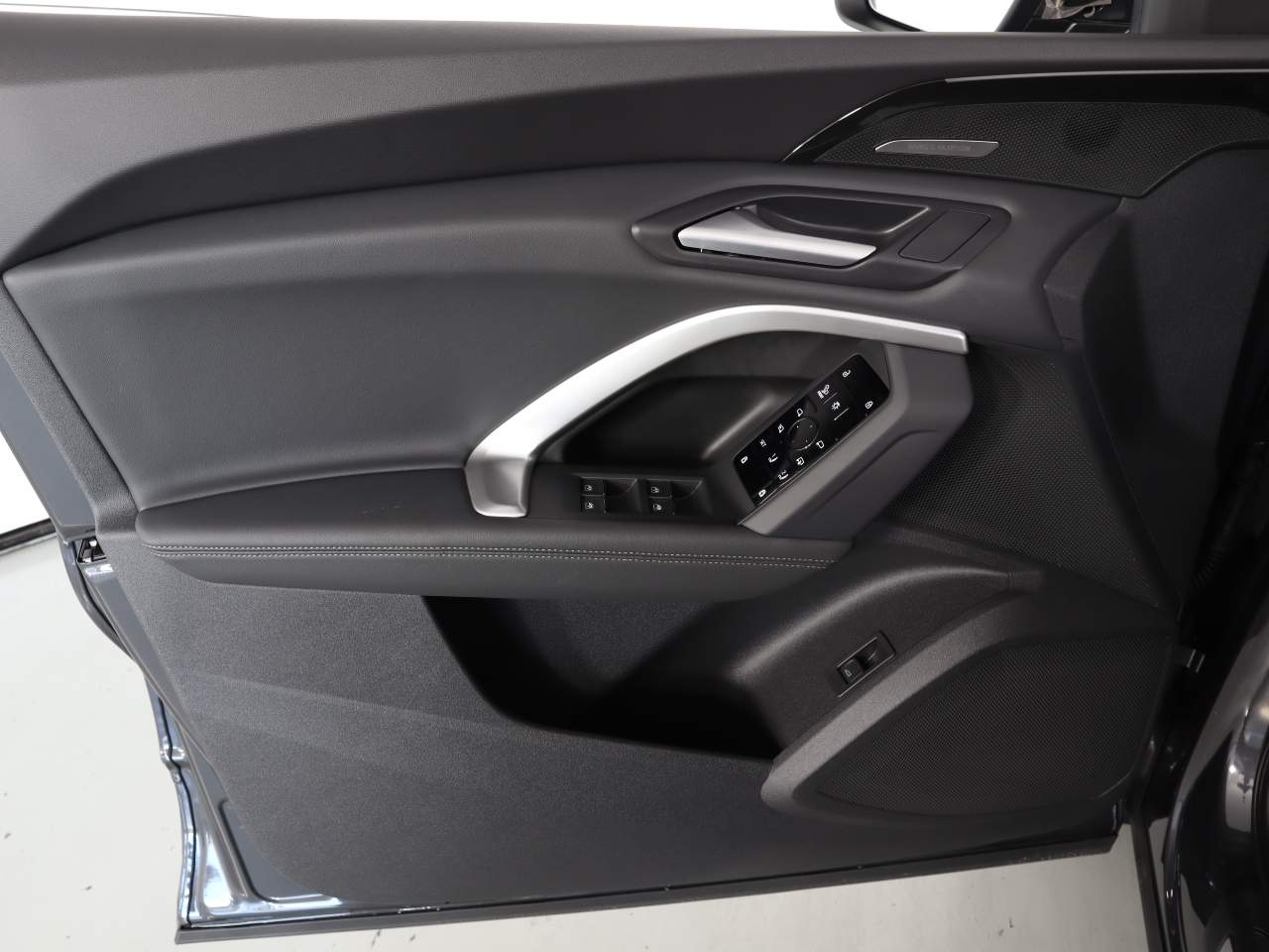 2025 Audi Q5 quattro Premium Plus TFSI
