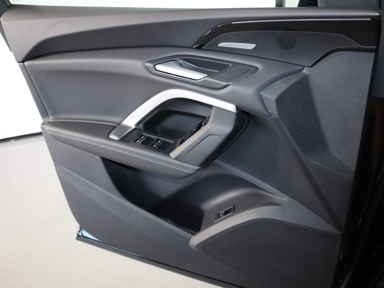 2025 Audi Q5 quattro Premium Plus TFSI