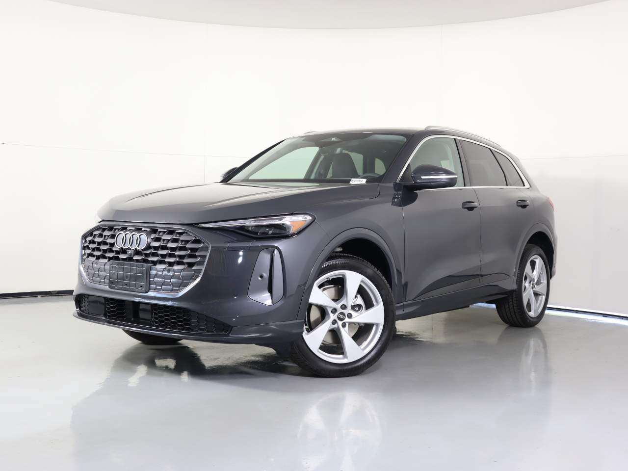 2025 Audi Q5 quattro Premium Plus TFSI