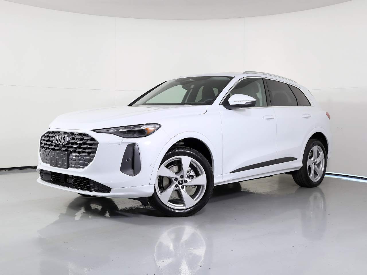 2025 Audi Q5 quattro Premium Plus TFSI