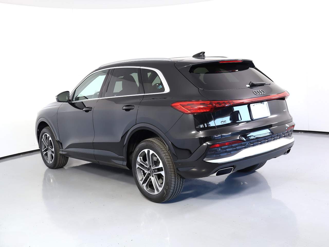 2025 Audi Q5 quattro Premium Plus