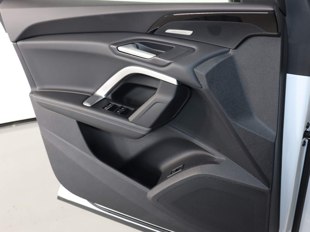 2025 Audi Q5 quattro Premium Plus TFSI