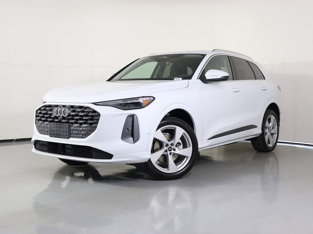 2025 Audi Q5 quattro Premium Plus TFSI