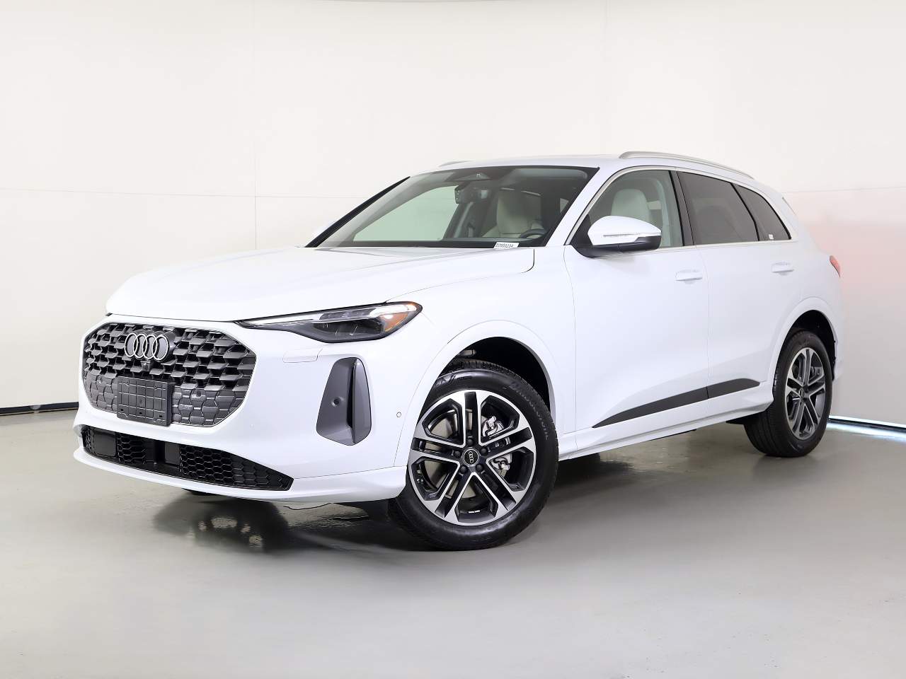 2026 Audi Q5 quattro Premium Plus TFSI