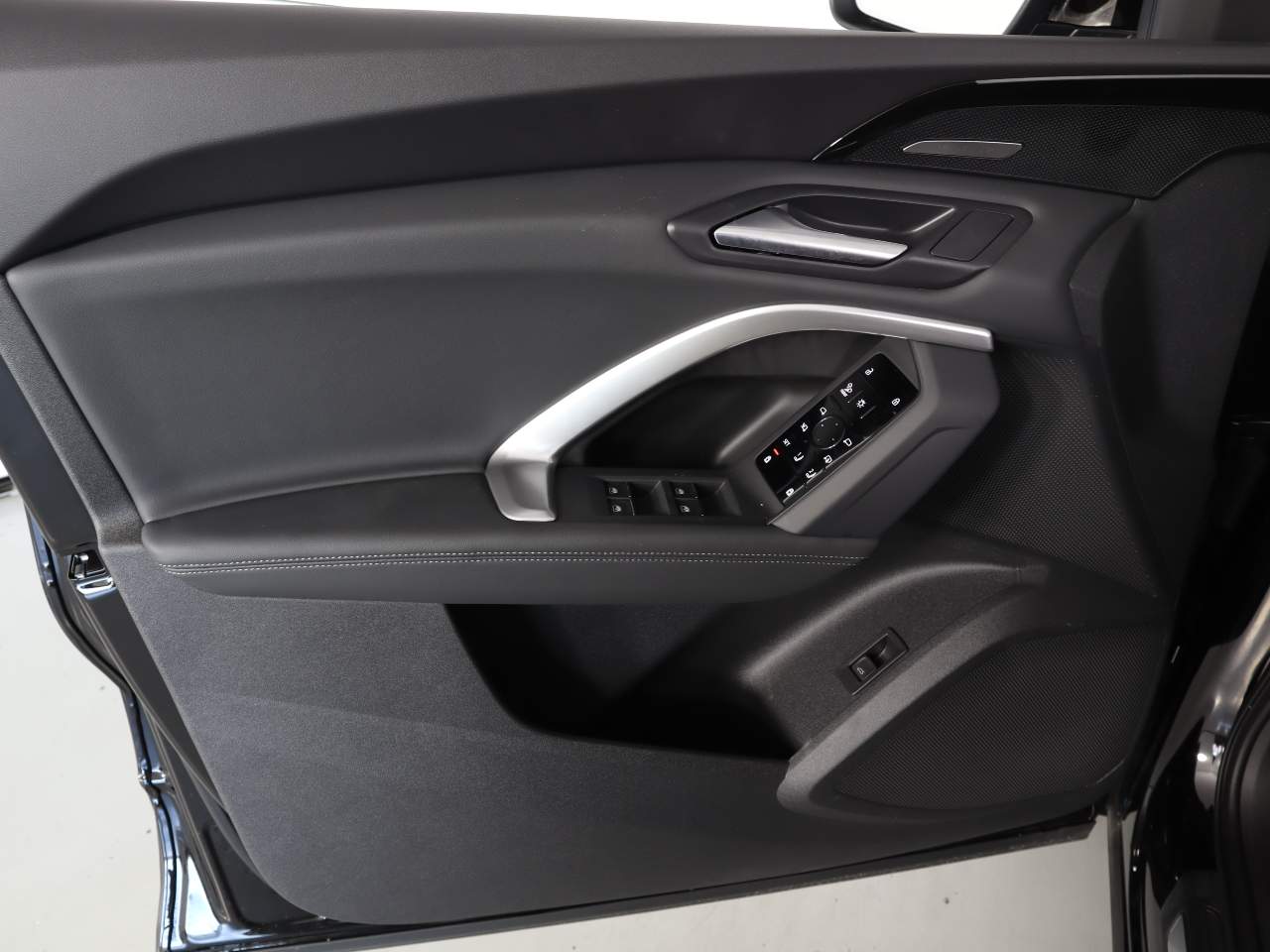 2025 Audi Q5 quattro Premium Plus TFSI