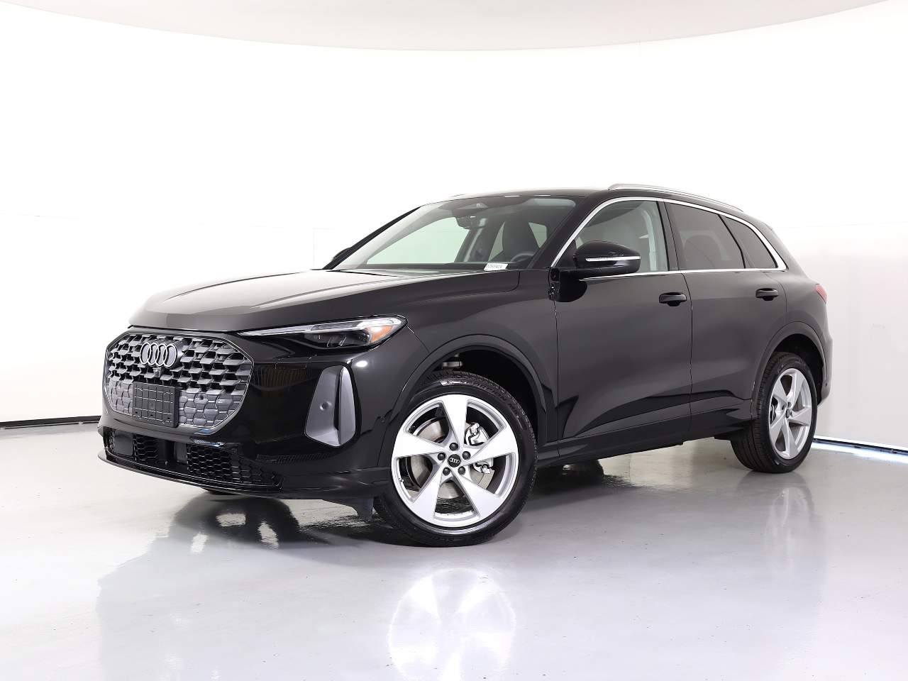 2025 Audi Q5 quattro Premium Plus TFSI