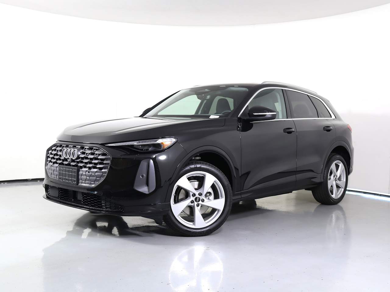 2025 Audi Q5 quattro Premium Plus TFSI
