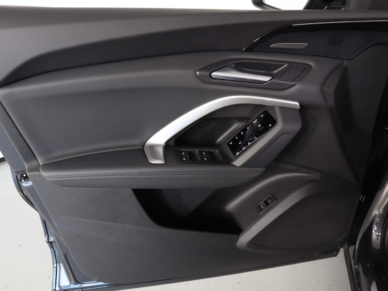 2025 Audi Q5 quattro Prestige TFSI