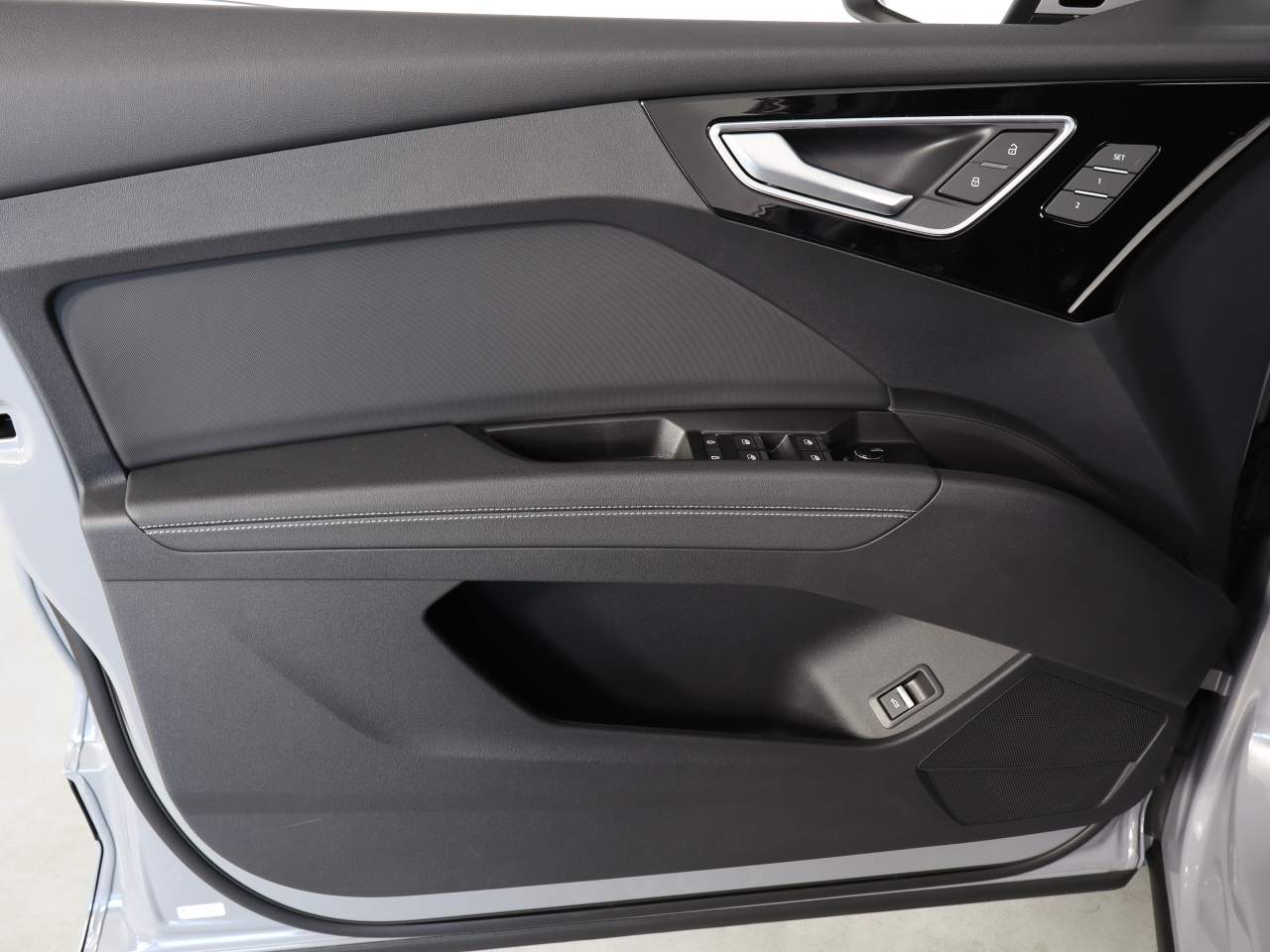 2024 Audi Q4 e-tron Sportback quattro Premium Plus 55 TFSI