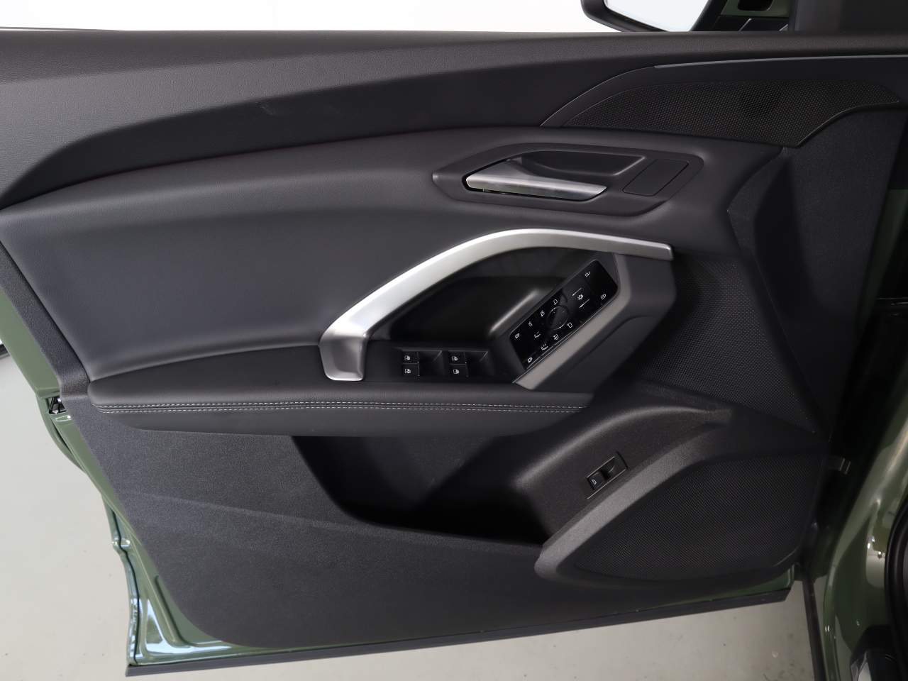 2026 Audi Q5 quattro Premium TFSI