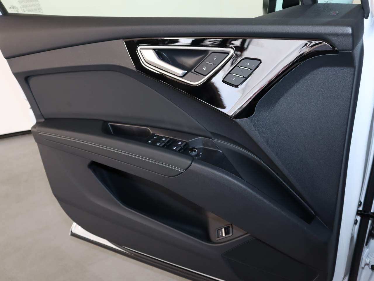 2024 Audi Q4 e-tron Sportback quattro Prestige 55