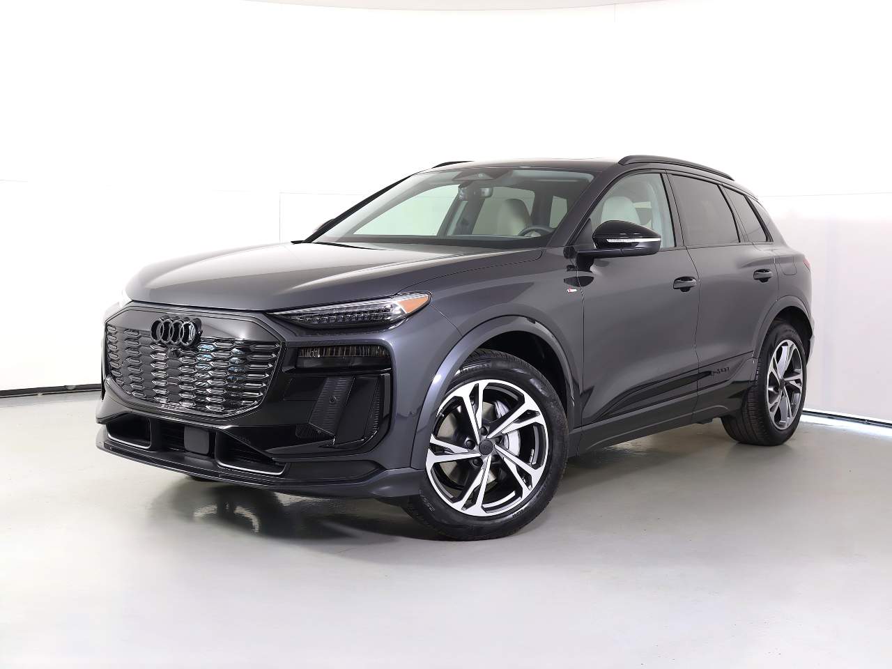2027 Audi Q6 e-tron quattro Premium Plus