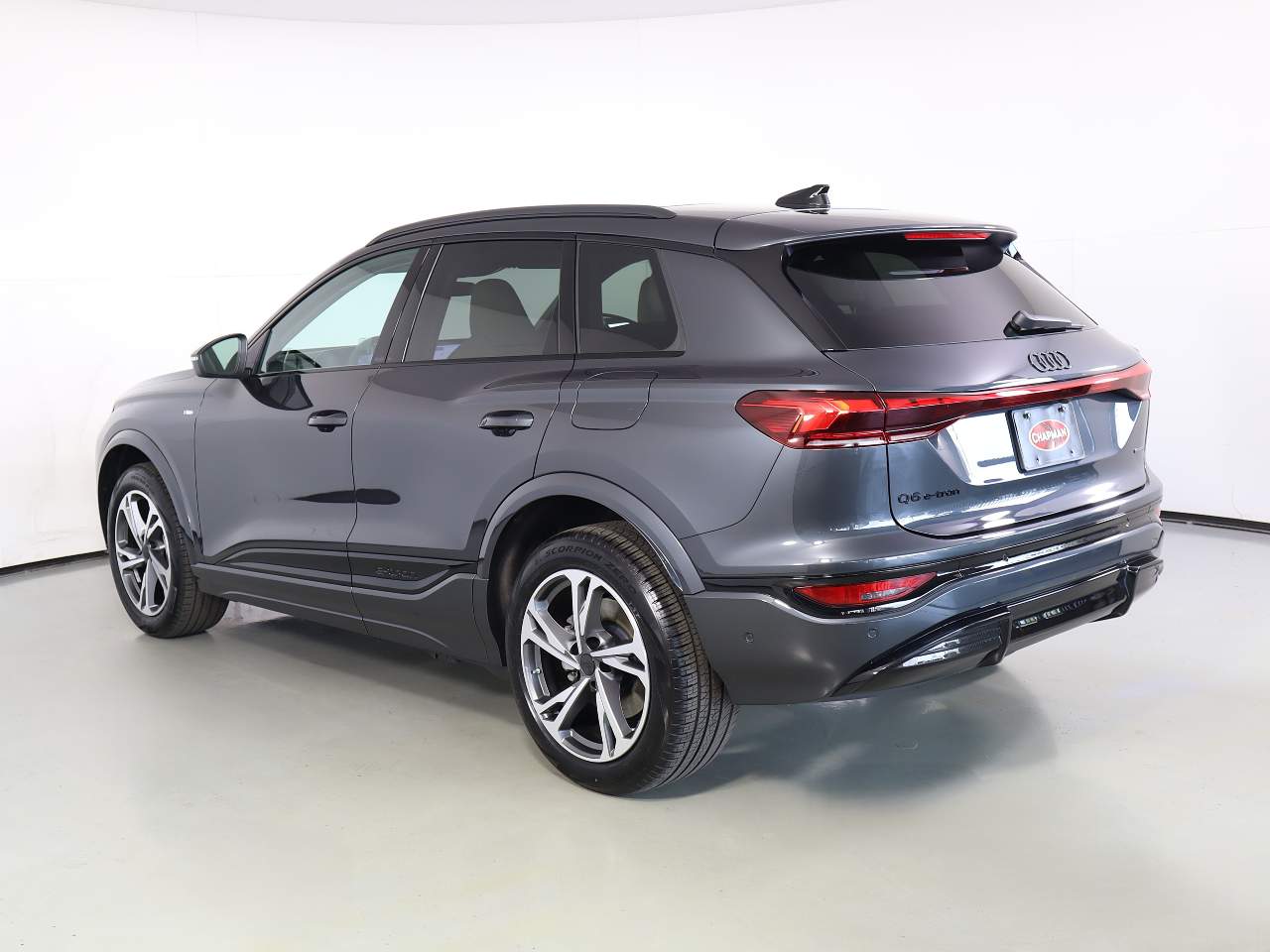2027 Audi Q6 e-tron quattro Premium Plus