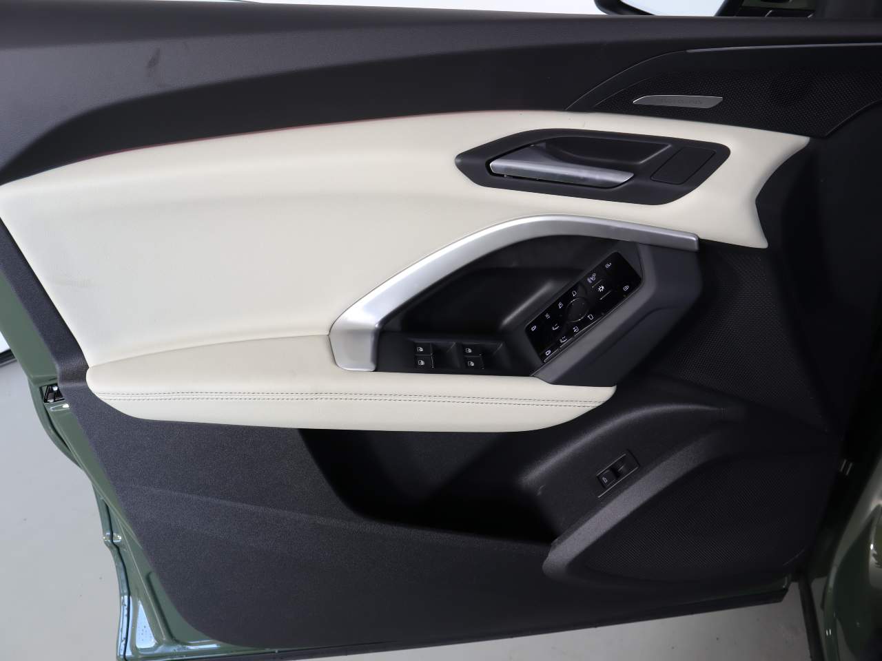 2026 Audi Q5 quattro Premium Plus TFSI