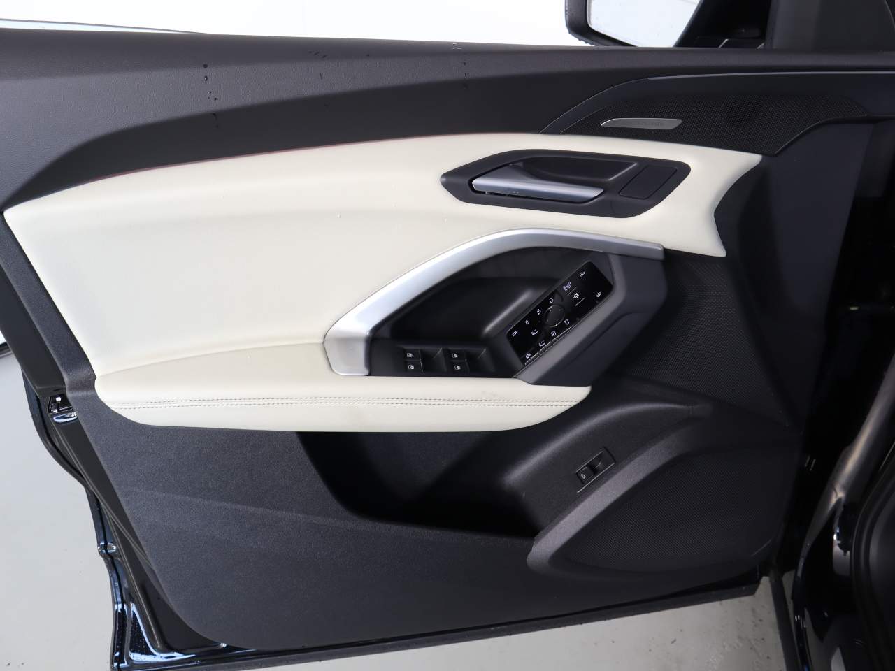 2026 Audi Q5 quattro Prestige TFSI
