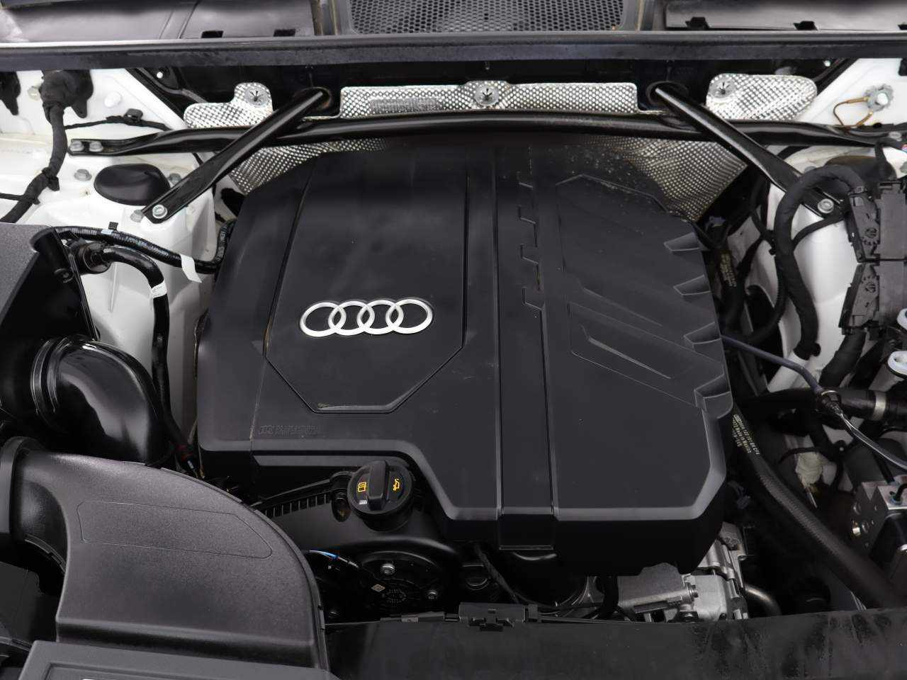 2023 Audi Q5 quattro Premium 40 TFSI