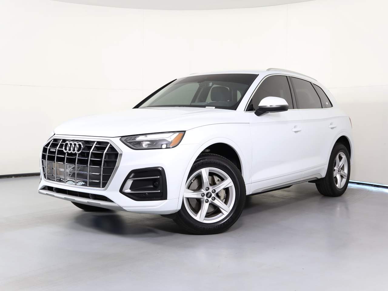 2023 Audi Q5 quattro Premium 40 TFSI