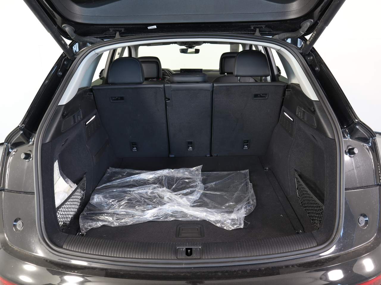 2023 Audi Q5 quattro Premium 40 TFSI